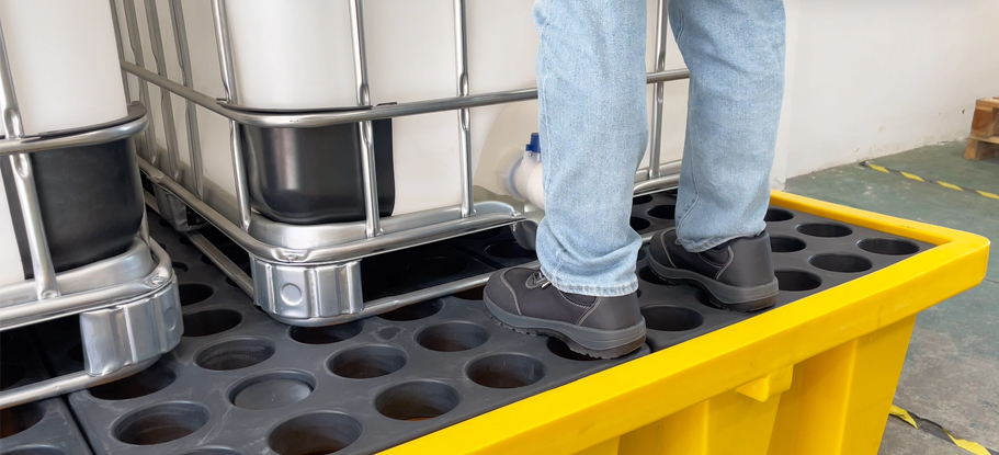 chemical-compatibility-test-strip-for-spill-pallet